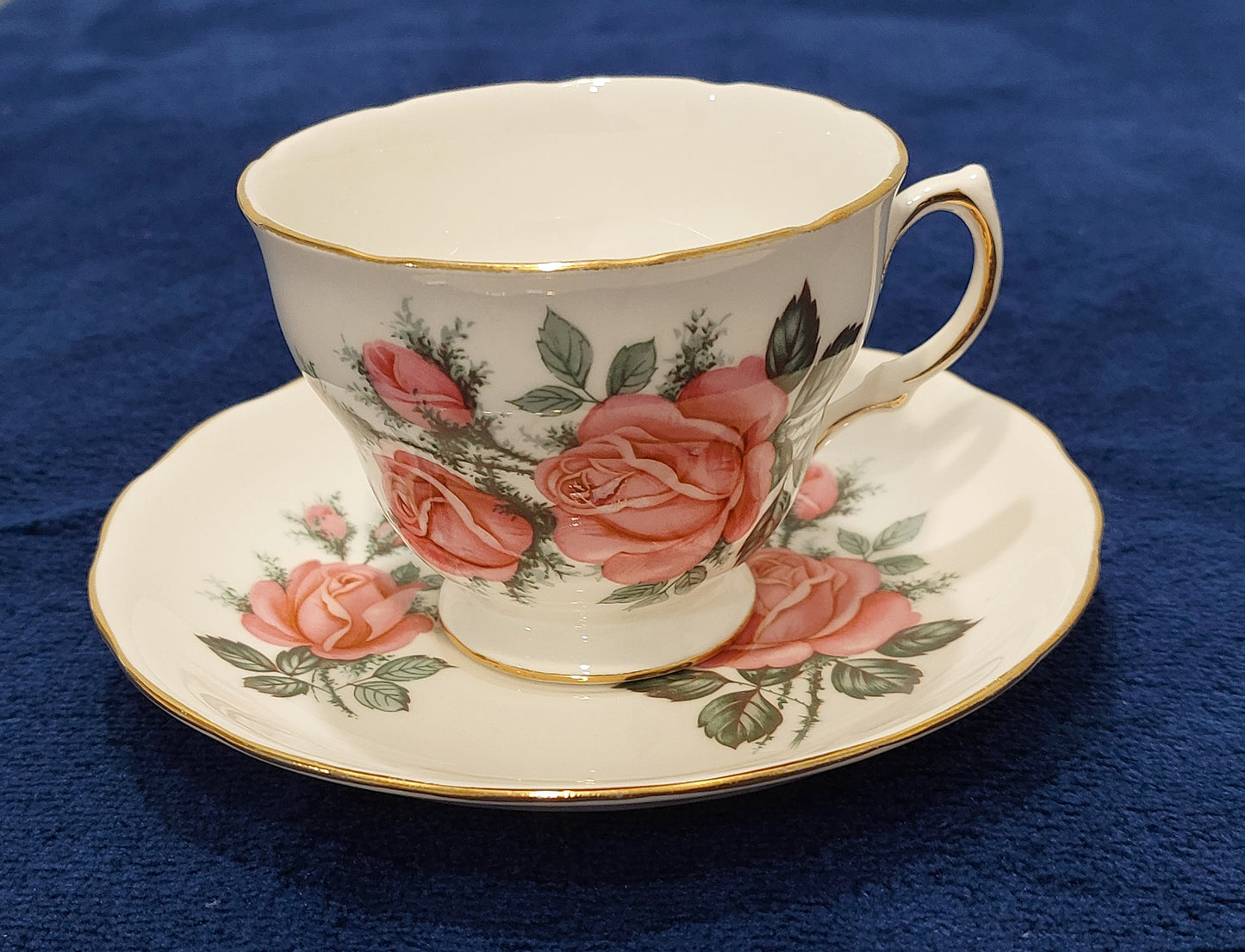 RV001-1 Royal Vale Bone China Teacup and Saucer with Pink Rose Design