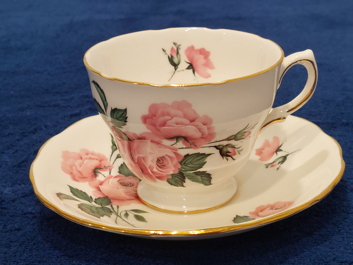 RV001-2 -Royal Vale Bone China Teacup and Saucer with Stunning Pink Rose Design