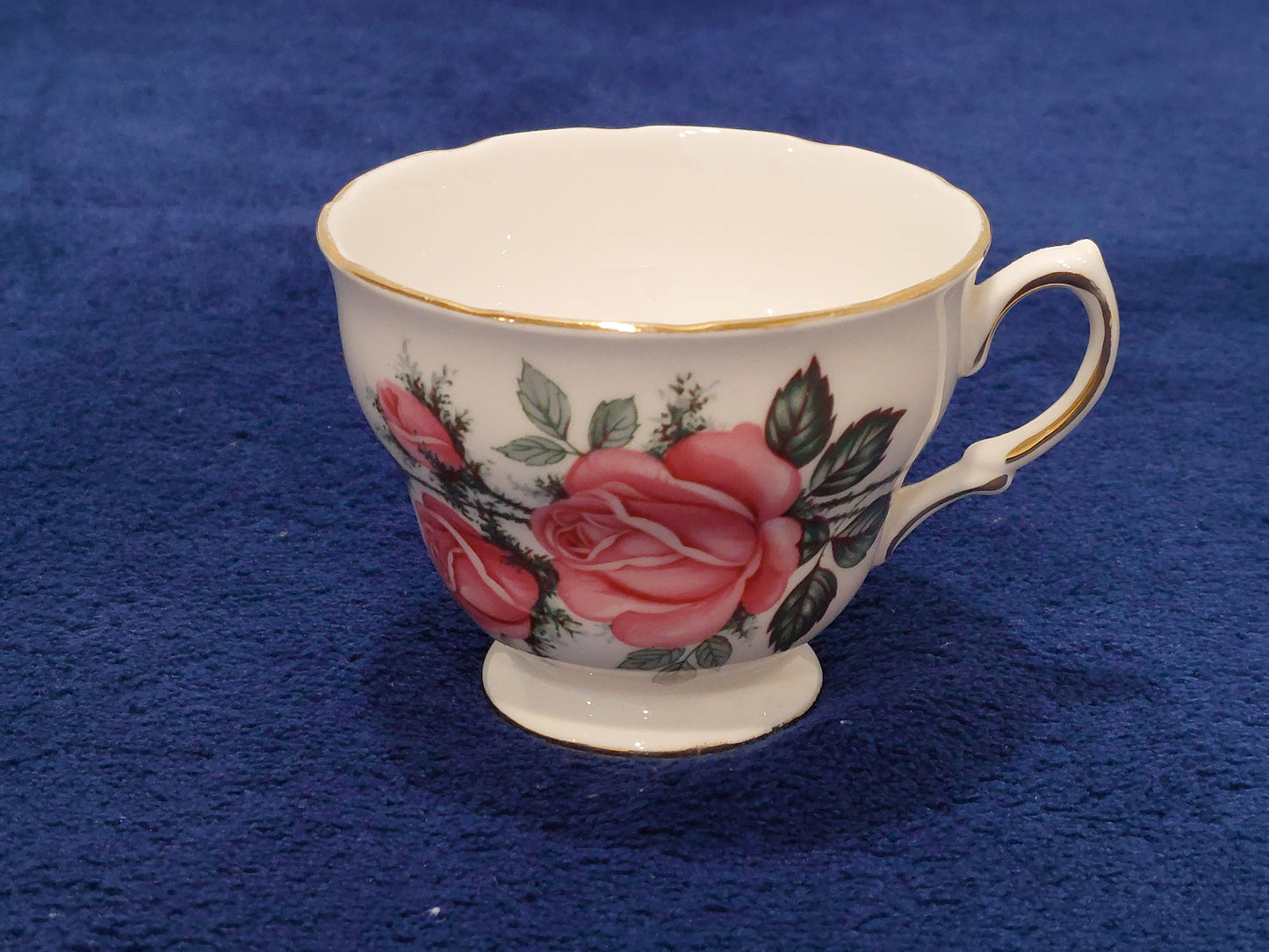 RV002-Royal Vale Bone China Teacup and Saucer with Elegant Pink Rose Design