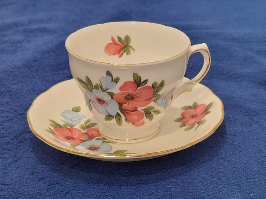 RV005 - Royal Vale Bone China Teacup and Saucer with Red and Blue Floral Design