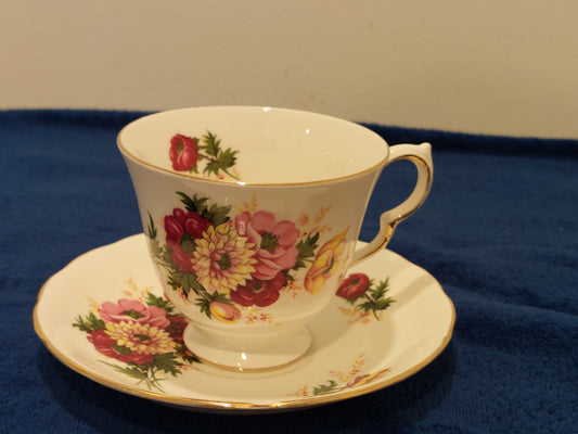 QA003 – Queen Anne Bone China Teacup and Saucer with Floral Design