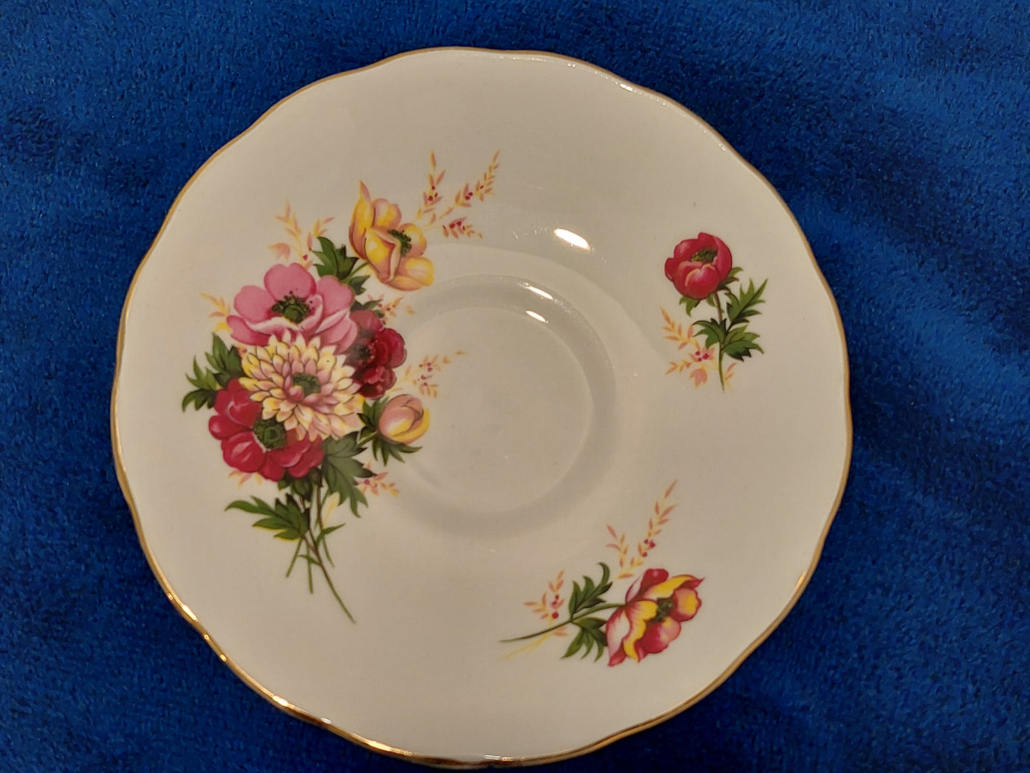 QA003 – Queen Anne Bone China Teacup and Saucer with Floral Design