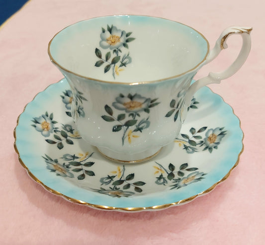 RA020 – Royal Albert Bone China Grasmere Montrose Shape Tea Cup and Saucer