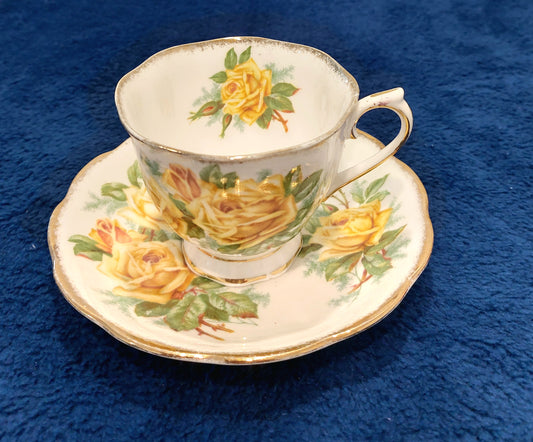 RA018 - Royal Albert Bone China 1940s Yellow Rose Teacup and Saucer