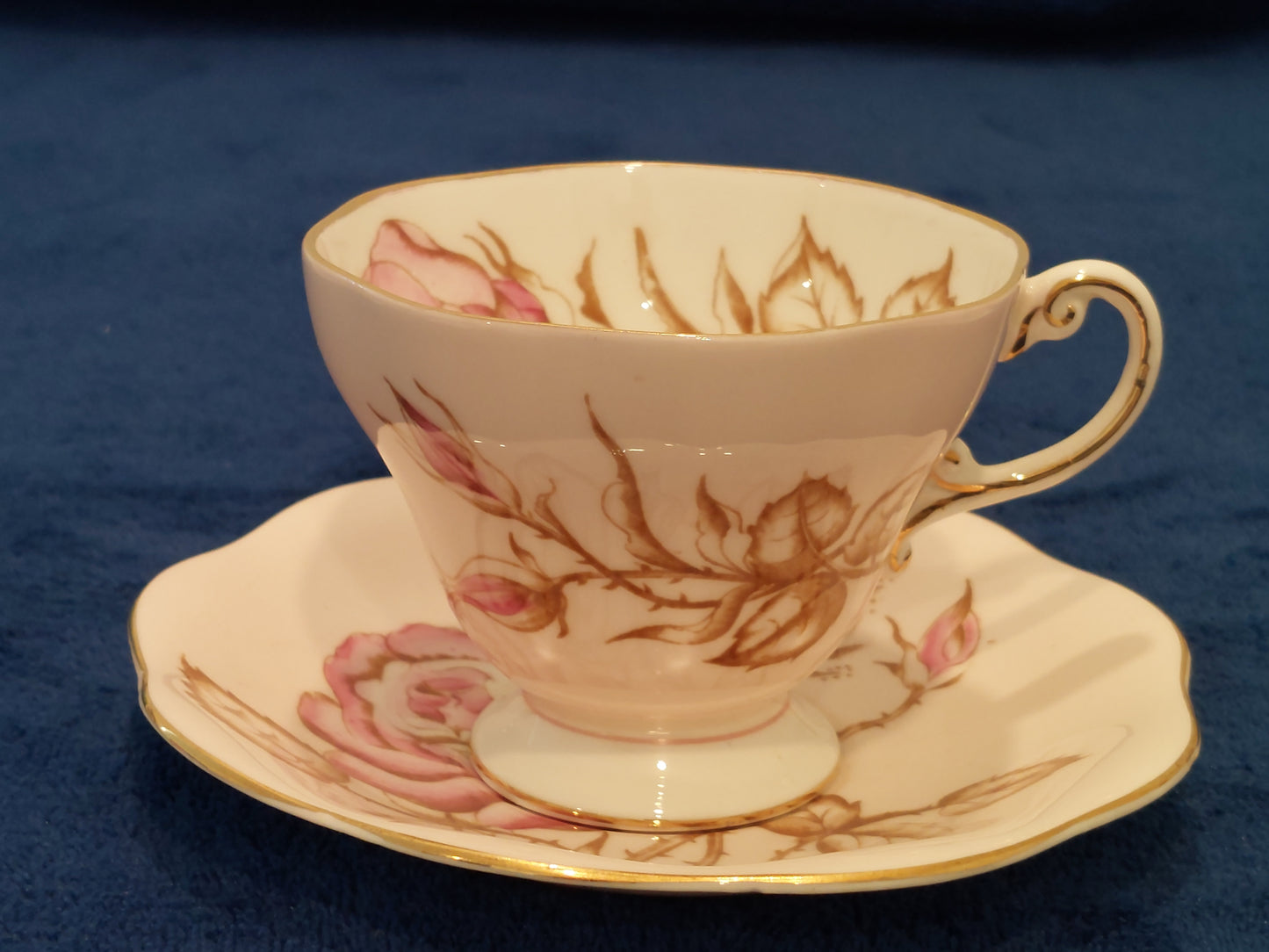 FY003 – Foley Bone China “Pink Cabbage Rose” Teacup and Saucer