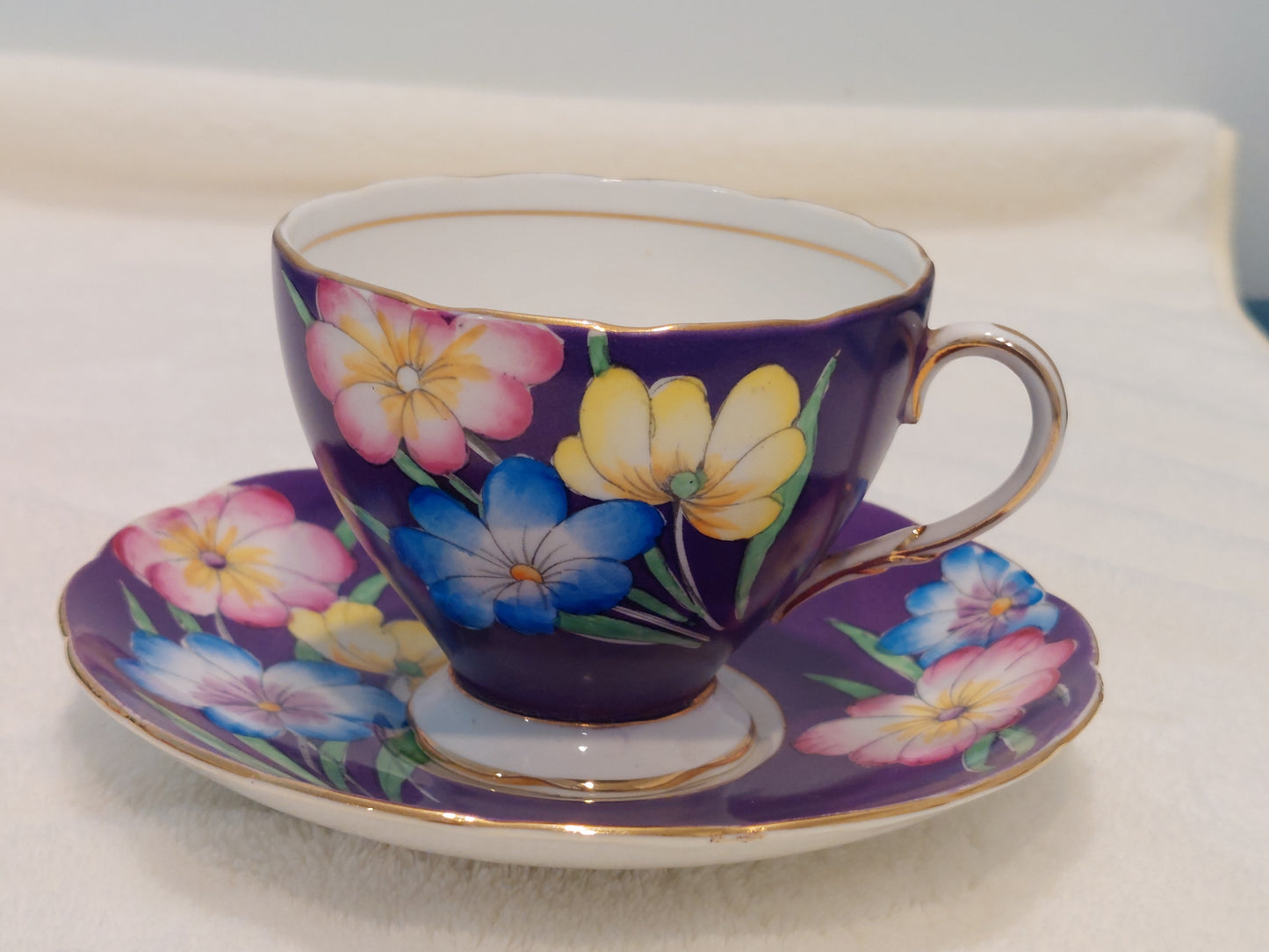 FY002 - Foley Bone China "Pink Floral Design" Teacup and Saucer