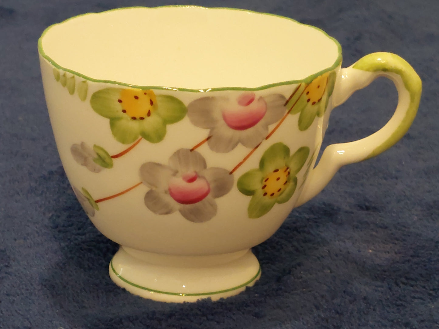 DP002 – Delphine Bone China “Floral Pattern” Tea Set