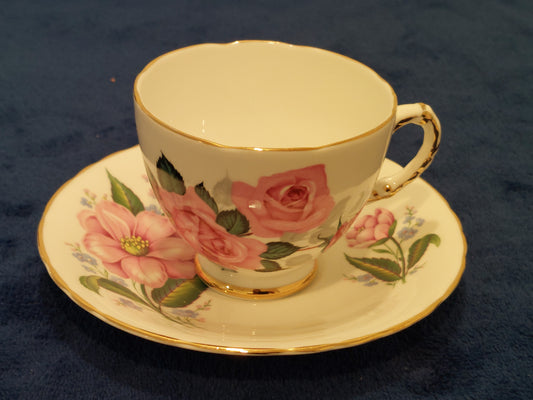 DP003 – Delphine Bone China Mismatched Floral Design Tea Set