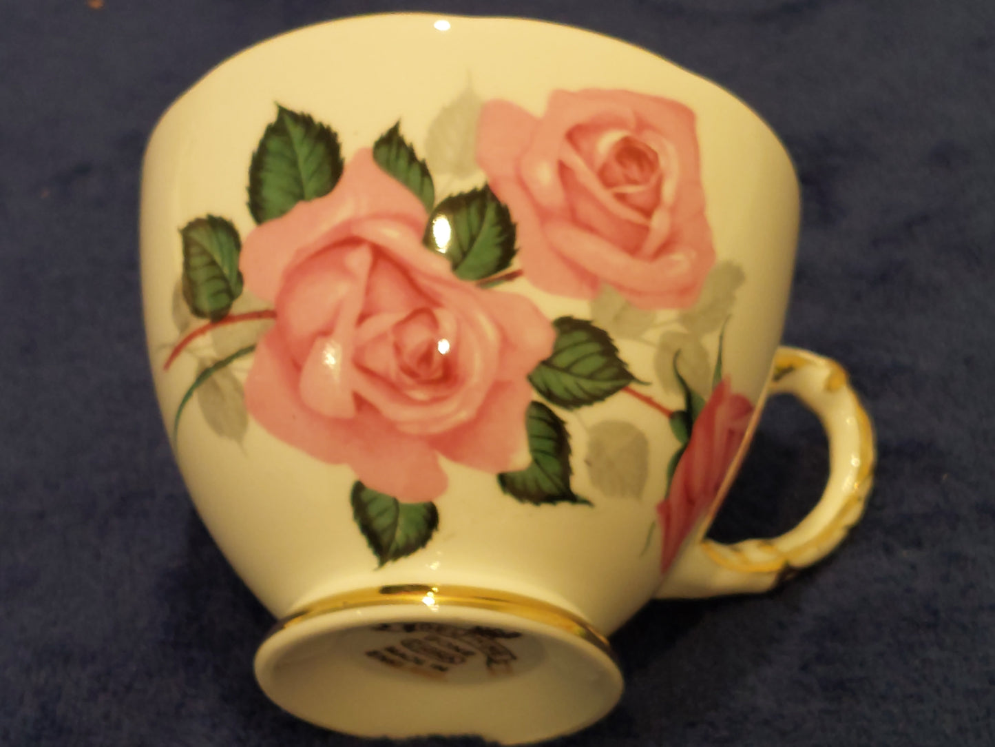 DP003 – Delphine Bone China Mismatched Floral Design Tea Set